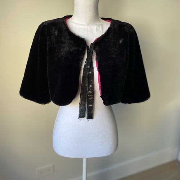 Faux Fur caplet shrug - Girls - Picture 4 of 4